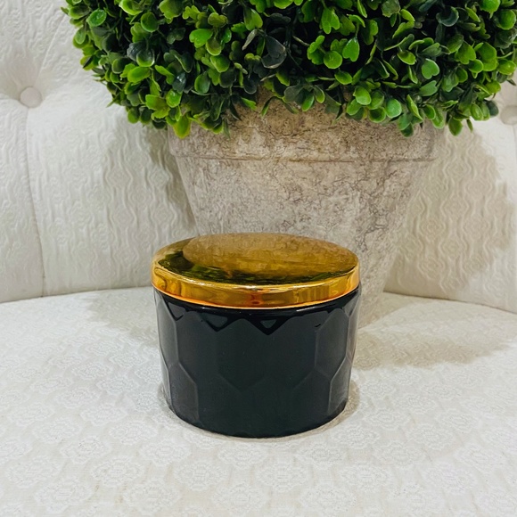 F3-BUNDLE ONLY!Black Honeycomb Trinket Box with Gold Lid - Picture 3 of 9